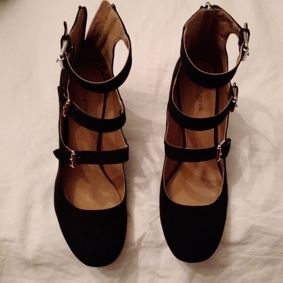 Indigo Shoes - Black anklet shoes